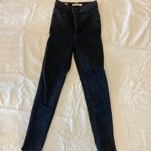 Levi’s Mile High Super Skinny Black